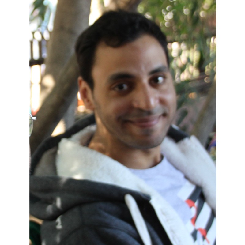 Portrait of Dr. Ahmed Gomaa, Scientific Advisor and R&D Supervisor at PolliBotics